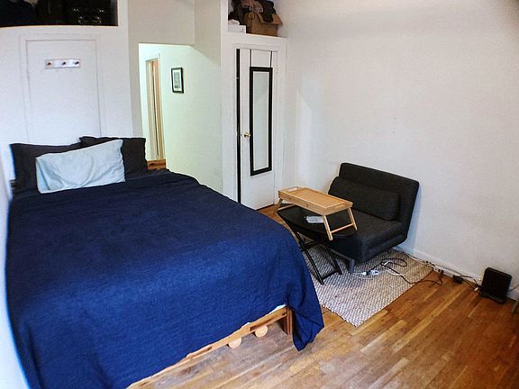 2nd image of 310 W 93rd St #22