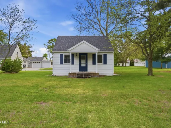 7956 Hill Ave, Holland, OH 43528