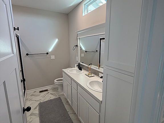 5th image of 4355 N Rutgers Cir