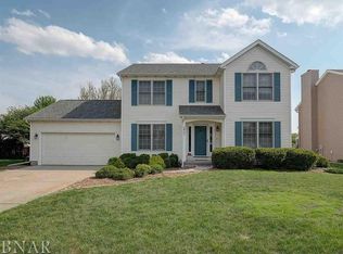 2807 Dutchess Dr, Bloomington, IL
