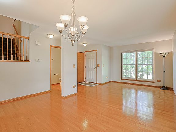 5th image of 20456 Spruce Ln