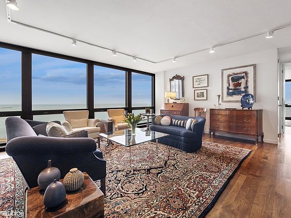5th image of 900 N Lake Shore Dr APT 1213