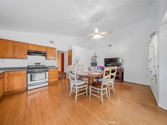 5th image of 4903 Bandera St