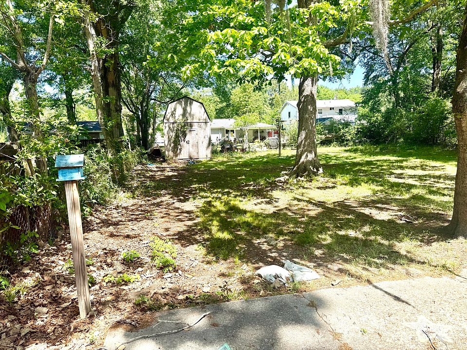 2nd image of 310 Birch Ave