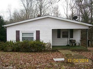 2249 Haystack Rd, Mount Airy, NC 27030