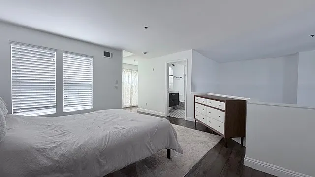 80 N Raymond Ave #205 — Photo 9