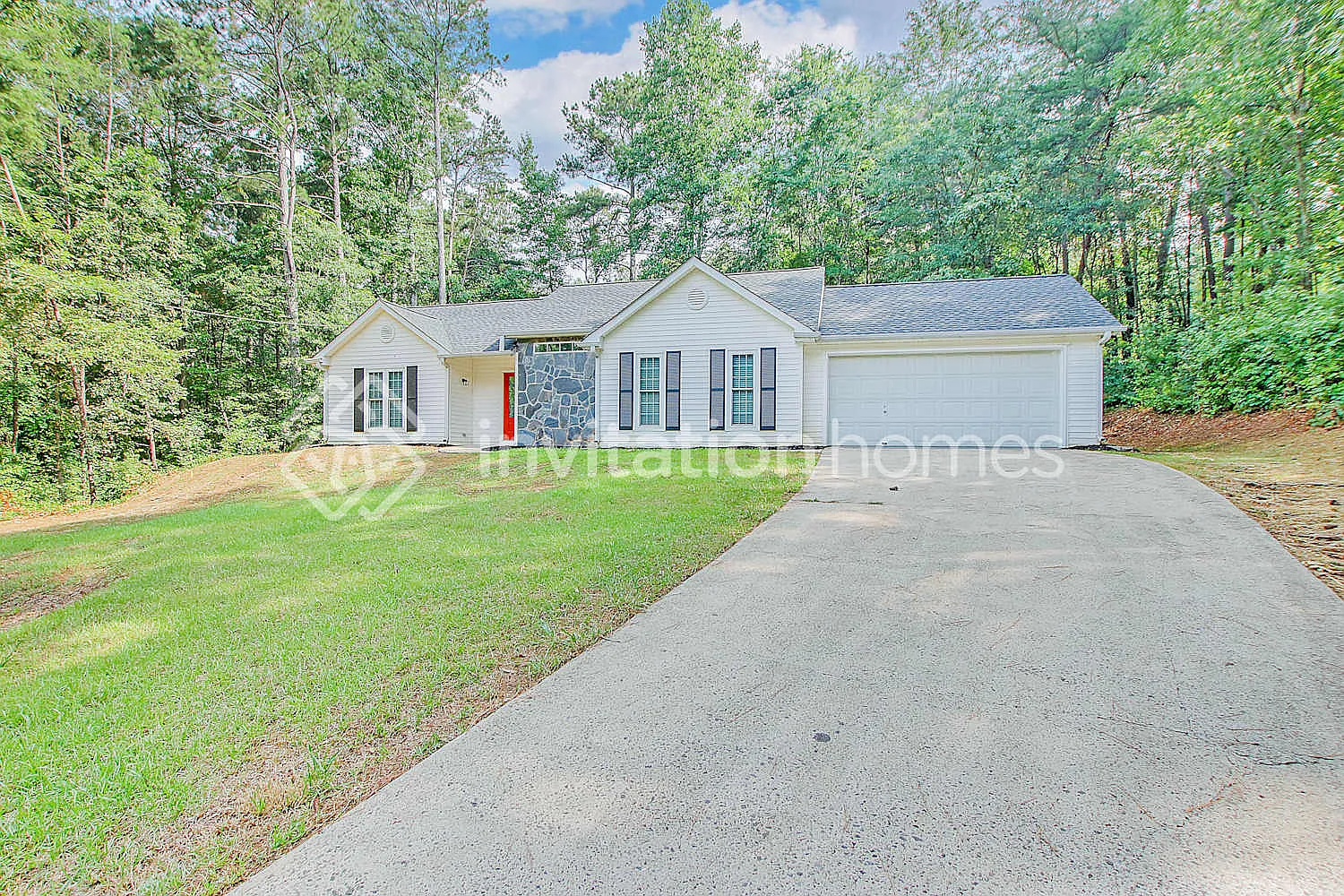 883 Columbia Ct Canton, GA 30115 — Photo 1