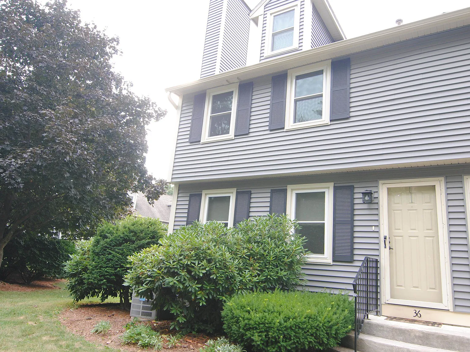 3 bed, 2.5 bath, 1686 sqft, $3,100 — Photo 1