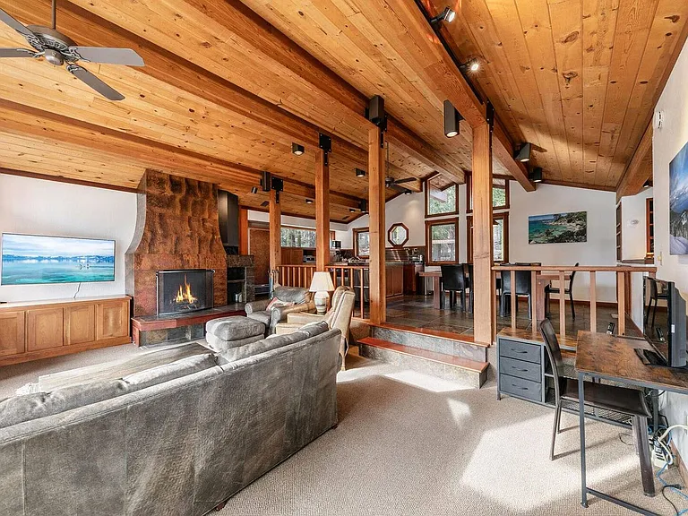 4040 Zermatt Rd — Photo 2