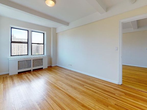 2nd image of 850 Amsterdam Ave #13CC