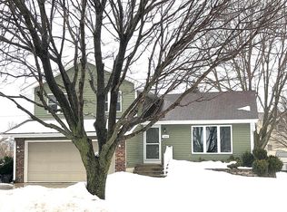 1929 N 30th Ct, Fort Dodge, IA 50501