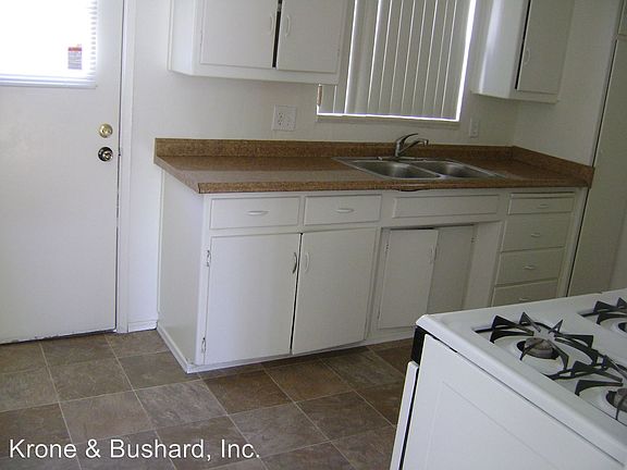 4th image of 4334 Texas St APT 9