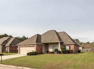 39459 Brighton Point Dr, Ponchatoula, LA 70454
