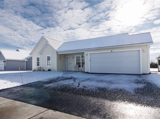 98 Beehler Ln #C18, Hamlin, NY 14464