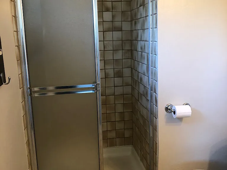 1745 Glenbrook Dr — Photo 13
