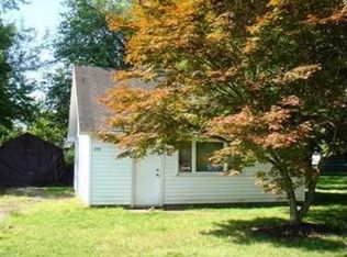 891 Mathews Rd, Youngstown, OH 44512