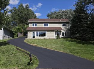 2594 English St, Saint Paul, MN 55109