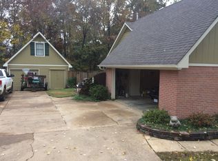 2081 Itasca Dr, Nesbit, MS 38651
