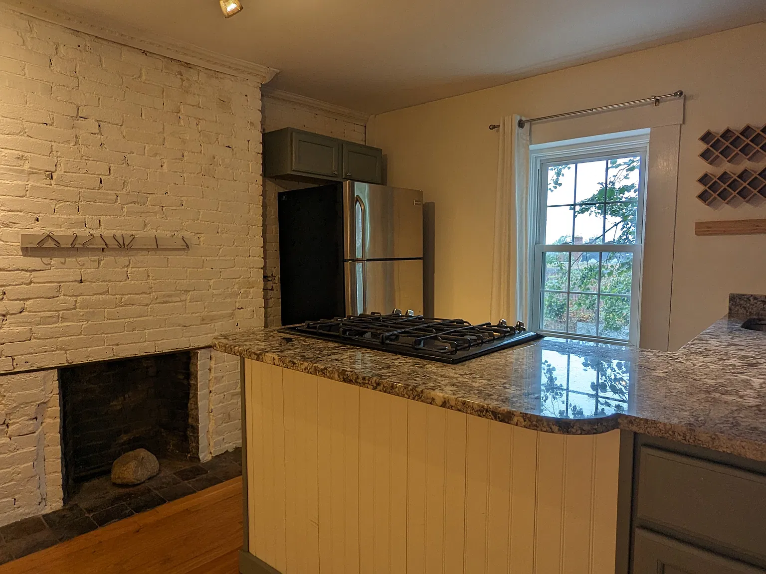 100 Middle St — Photo 3