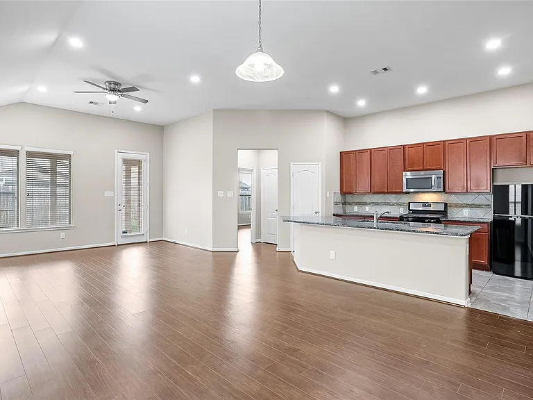 6530 Bayliss Valley Ln — Photo 12