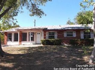 5203 Village Gln, San Antonio, TX 78218