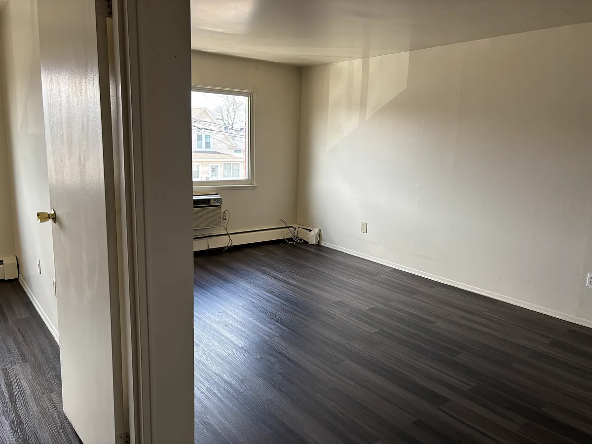 Building Photo - 125 Granfield Ave #C