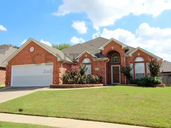 6025 Fannin Dr, Arlington, TX 76001