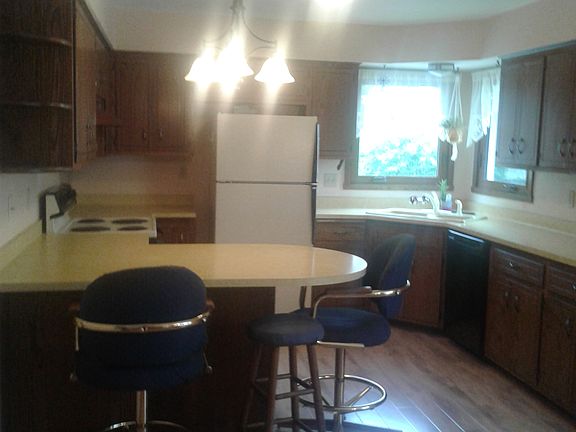 2nd image of 1519 Wolf Ct