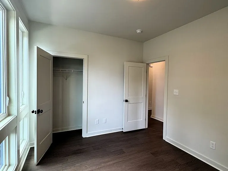 2504 Freeman Rd SW — Photo 5