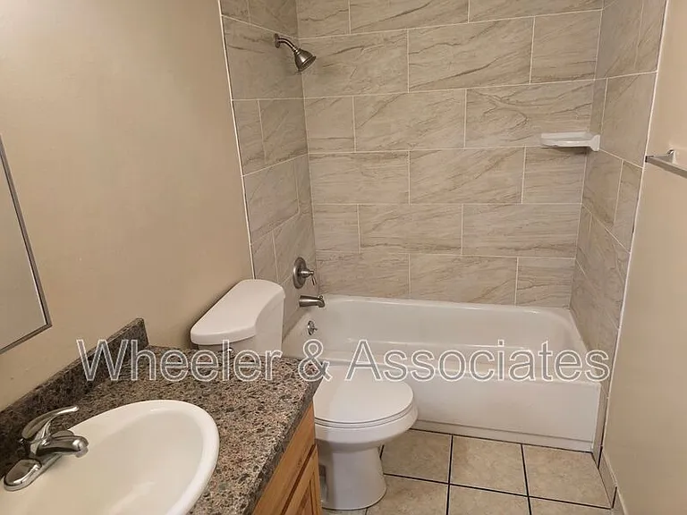 3070 Eccles Ave #8 — Photo 8