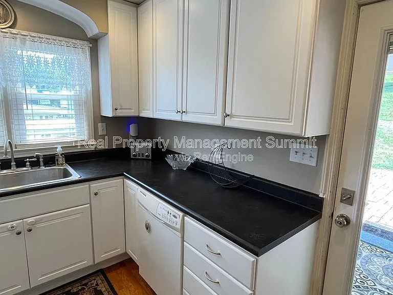 1602 Terrace St — Photo 20