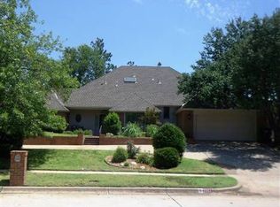 2001 Riverside Dr, Norman, OK 73072