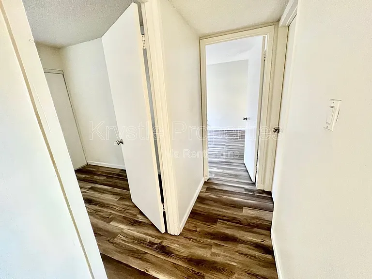 355 Parkview Ter #H5 — Photo 8