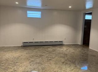 702 W Fingerboard Rd #1, Staten Island, NY 10305