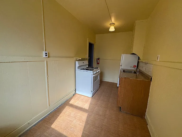 11 Linden St #103 — Photo 11