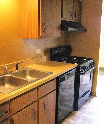 4th image of 15715 Peggy Ln APT 9