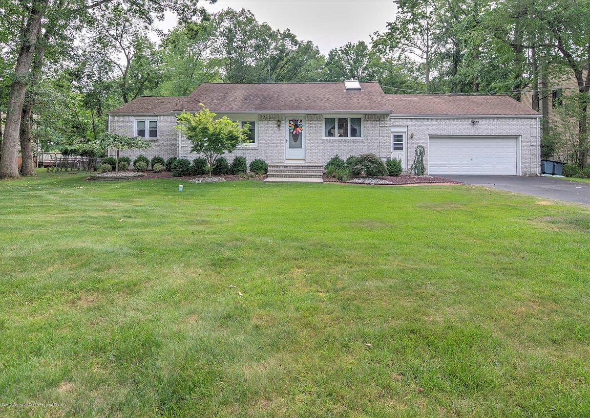 213 Pease Rd, Manalapan, NJ 07726 Zillow