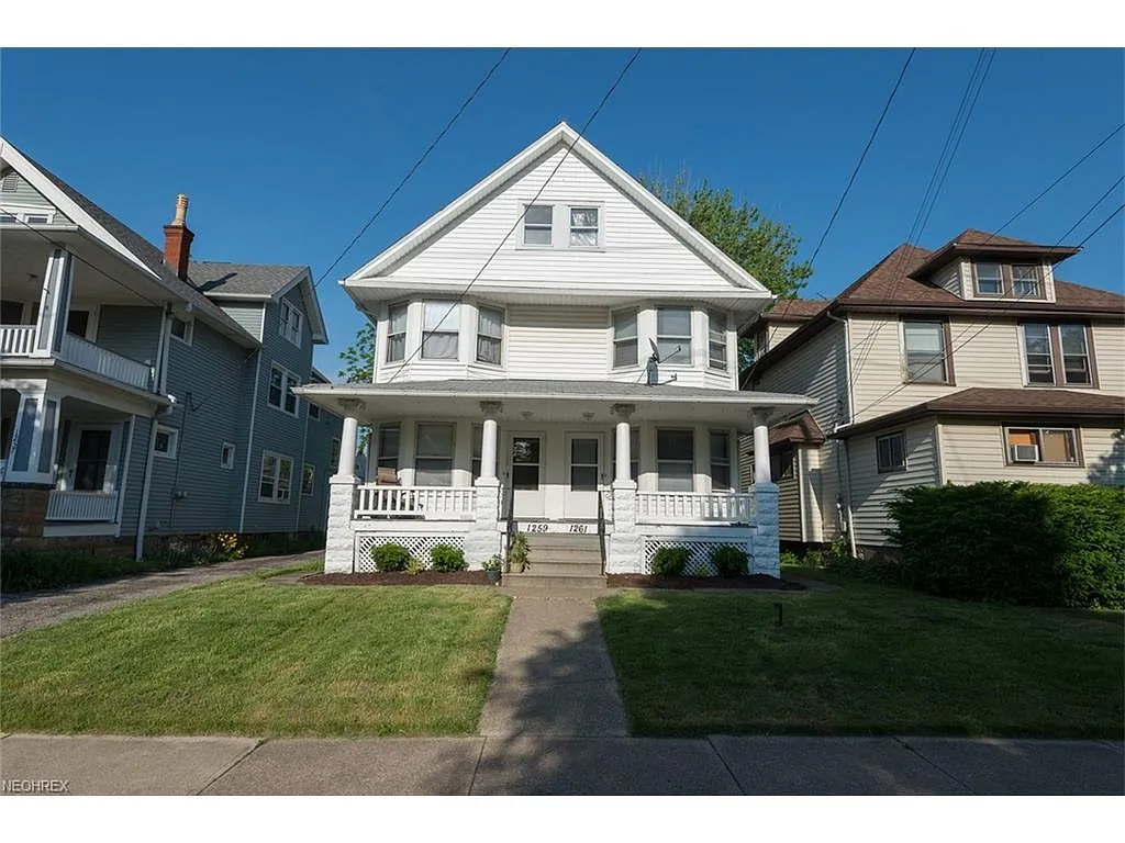 1259 Saint Charles Ave photo 1