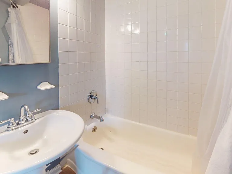 2550 Kemper Rd — Photo 10