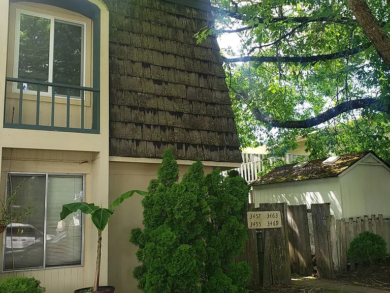 3455-3469 SW 125th Ave — Photo 2