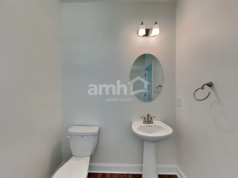 1109 Ashlyn Ct — Photo 9