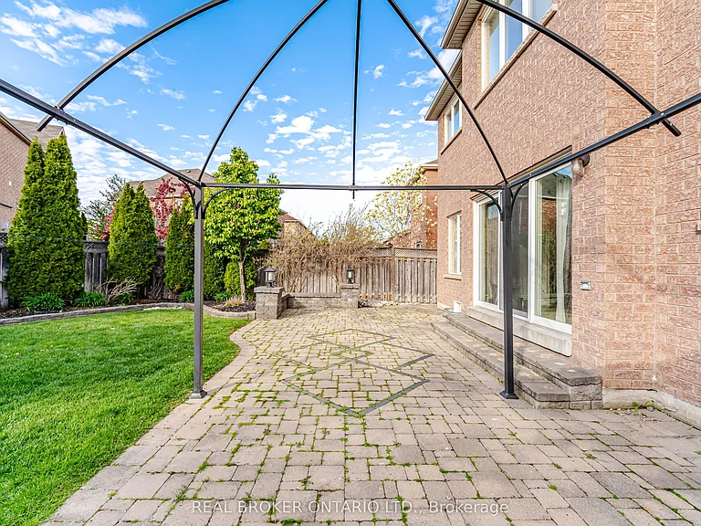 3277 Paul Henderson Dr — Photo 41
