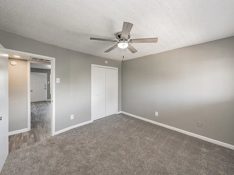Chapel Creek Apartments — Photo 37