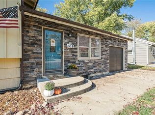 316 Belmont St, Liberty, MO 64068