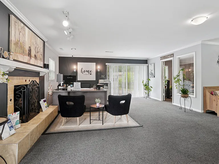 The Highlands Apartments — Photo 10