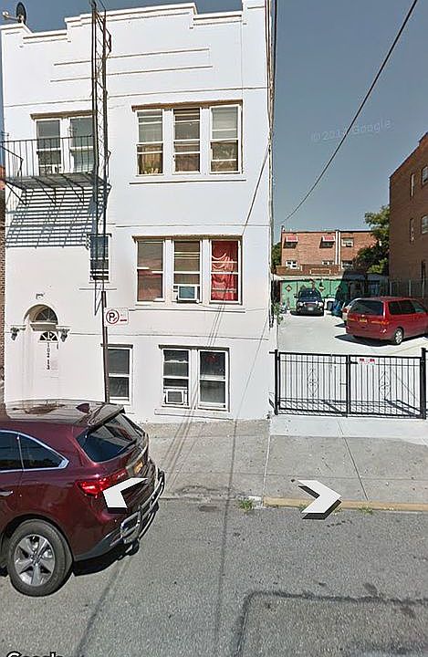 2nd image of 10213 Radcliff Ave
