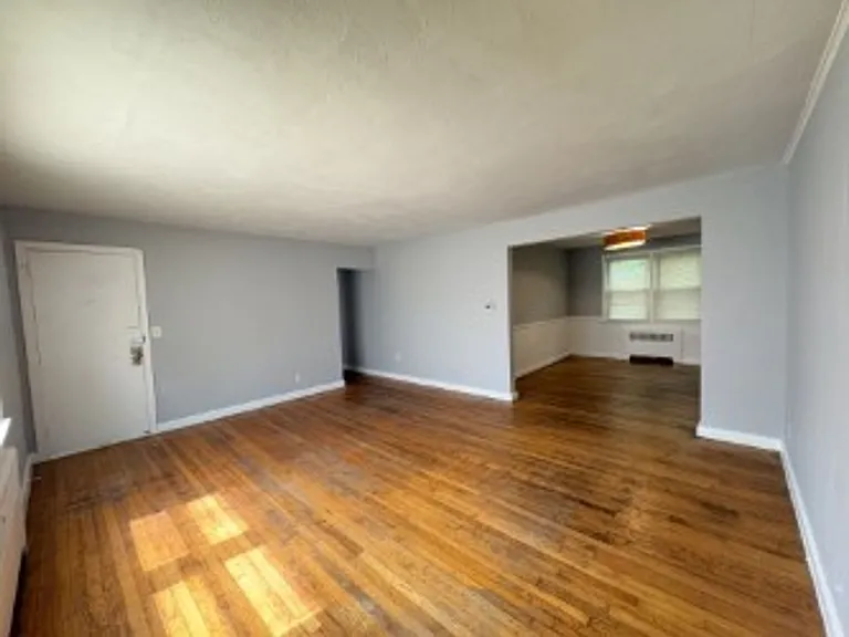7709 Castleton Pl — Photo 10
