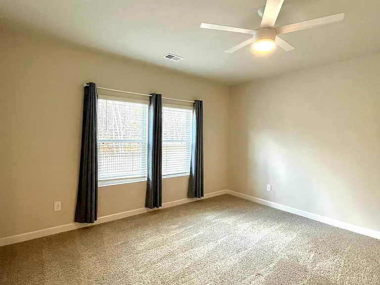 503 Yellowstone Trl — Photo 10
