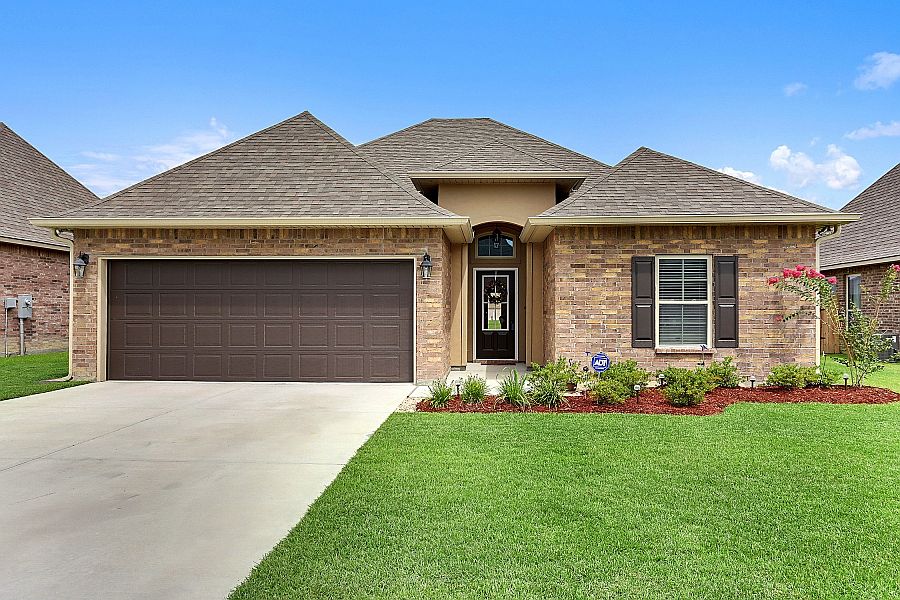 1st image of 16442 Timberstone Dr