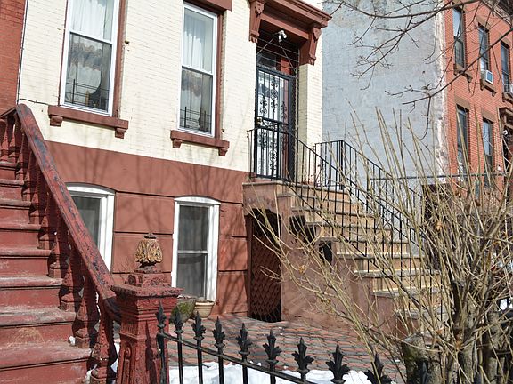 3rd image of 235 Vernon Ave